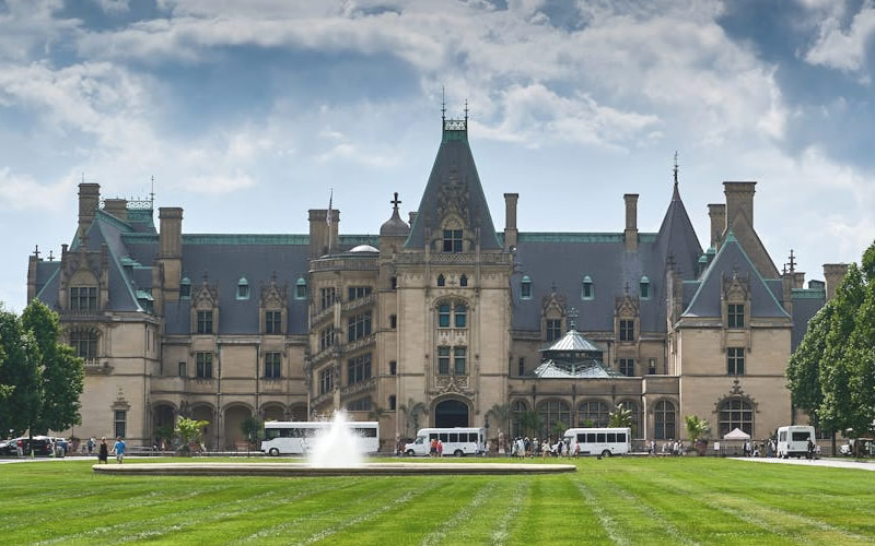Large mansion/villa in Asheville, North Carolina